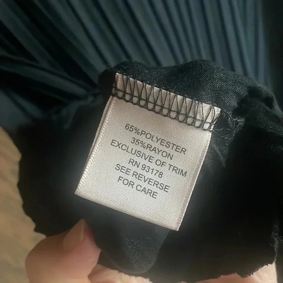 Black‎ philosophy pleated top M - Picture 5 of 5